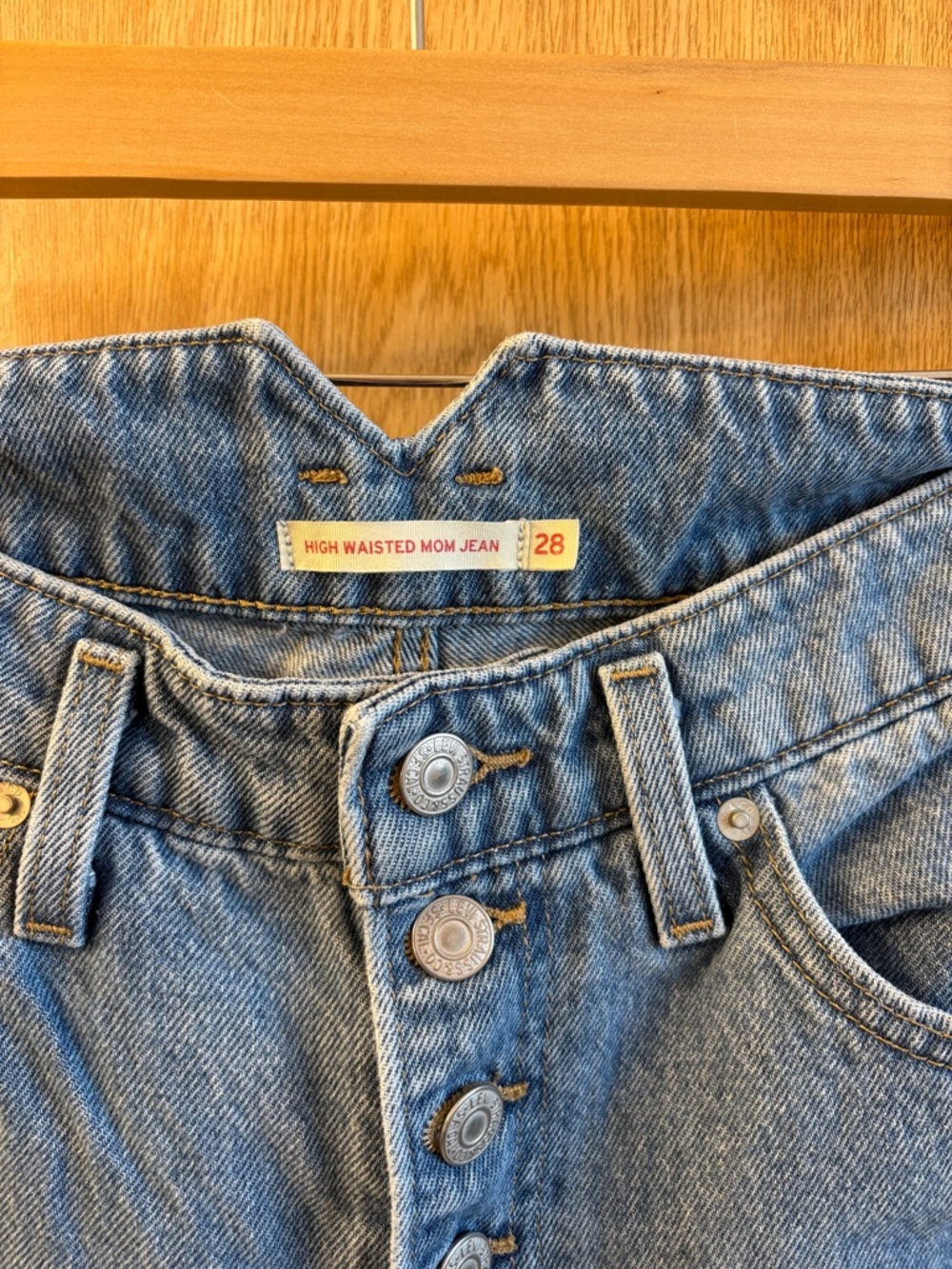 Levi's High-Waist Button-Fly Blue Denim Mom Jeans - Picture 2 of 3